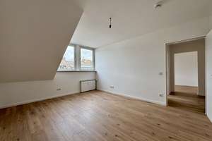Attraktive Dachgeschosswohnung mit viel Raum und Balkon in zentraler Lage – Rethelstraße 155, 40237 Düsseltal, Düsseldorf – Vorschaubild 4