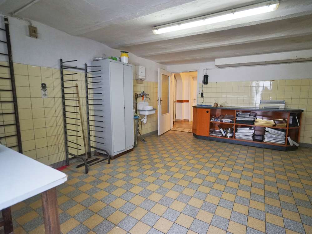 Immobilie in Sundern - Überzeugendes Wohn- und Geschäftshaus im Sunderner Ortsteil! - Bild 0