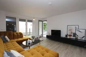 Moderne 4-Zimmer-Wohnung mit großer Terrasse in Kassel-Süd - EBK + PKW-Stellplatz möglich