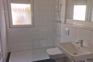 Auf gute Nachbarschaft: 3-Zimmer-Dachgeschosswohnung in Bonn Plittersdorf – Gotenstr. 111, 53175 Plittersdorf, Bonn – Vorschaubild 3