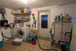 Sofort frei! Fam.freundl. REH mit schönem Garten u. 2 Garagen in ruhiger Lage! – Die vollständige Adresse der Immobilie erhältst du vom Anbieter., 72622 Nürtingen – Vorschaubild 37