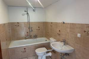 Helle 3-Zimmer-Dachgeschosswohnung  in Köln-Ostheim – ab sofort bezugsfrei – Frankfurter Str. 585, 51107 Ostheim, Köln – Vorschaubild 6