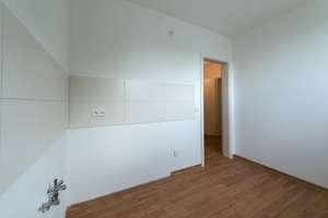 * * SINGLEWOHNUNG * * renovierte 1-Zimmer Wohnung m. Südloggia – Ottostraße 21, 47198 Hochheide, Duisburg – Vorschaubild 3