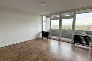 Schöne 2 Zimmer Wohnung mit 2 Balkonen und EBK – Tersteegenstr. 63, 40474 Düsseldorf – Vorschaubild 1