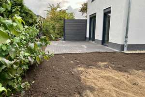 Erstbezug: Helles 6-Zimmer DHH mit Einbauküche, großem Garten, Terrasse & Parkplatz in Berlin Rudow – Lauchstädter Weg 00, 12355 Rudow, Berlin – Vorschaubild 10