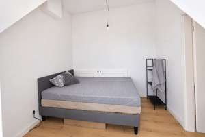 3-4 Zimmer Dachgeschosswohnung mit Balkon und Fahrstuhl – 10587 Charlottenburg, Berlin – Vorschaubild 18