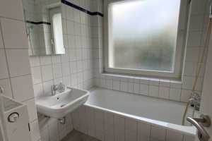Sehr schöne 2-Zimmer-Wohnung mit Einbauküche fußläufig zur FH-Aachen und Luisenhospital in Aachen – Eynattener Str. 59, 52064 Aachen – Vorschaubild 8