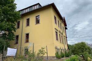Einziehen und Wohlfühlen: Charmante Singlewohnung mit Einbauküche in erstklassiger Wohnlage