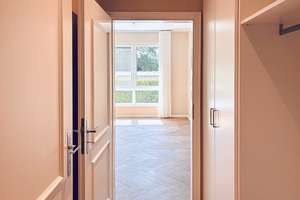 Exklusives Wohnen mit Rheinblick - Einbauküche und TG inklusive – Die vollständige Adresse der Immobilie erhältst du vom Anbieter., 40593 Urdenbach, Düsseldorf – Vorschaubild 8