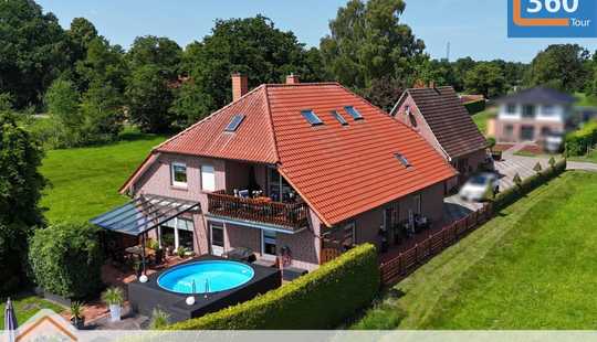 Bild von Zwei Wohnhäuser auf großzügigem Grundstück in zentraler und zugleich ruhiger Lage von Papenburg!