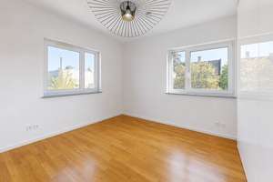 RE/MAX – Stilvoll wohnen: hochwertige, lichtdurchflutete 3-Zimmer-Dachterrassenwohnung zum Kauf! – Die vollständige Adresse der Immobilie erhältst du vom Anbieter., 81825 Gartenstadt Trudering, München – Vorschaubild 5
