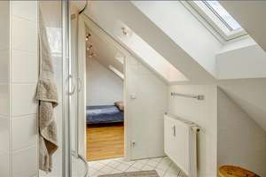 Möbliert: Helle Maisonettewohnung mit Balkon und Dachterrasse – Die vollständige Adresse der Immobilie erhältst du vom Anbieter., 81377 Am Waldfriedhof, München – Vorschaubild 11