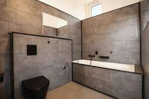Bezugsfreie 4-Zimmer-Altbauwohnung – barrierefrei (WE05) – Die vollständige Adresse der Immobilie erhältst du vom Anbieter., 13359 Gesundbrunnen, Berlin – Vorschaubild 7