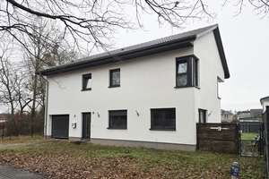 Ein Zuhause zum Ankommen: neuwertiges EFH in ruhiger Familienlage nahe Berlin – Unter den Kiefern 2a, 14641 Wustermark – Vorschaubild 1