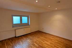 Charmante Dachgeschosswohnung im Herzen von Vingst – Ostheimer Straße 6, 51103 Köln – Vorschaubild 2