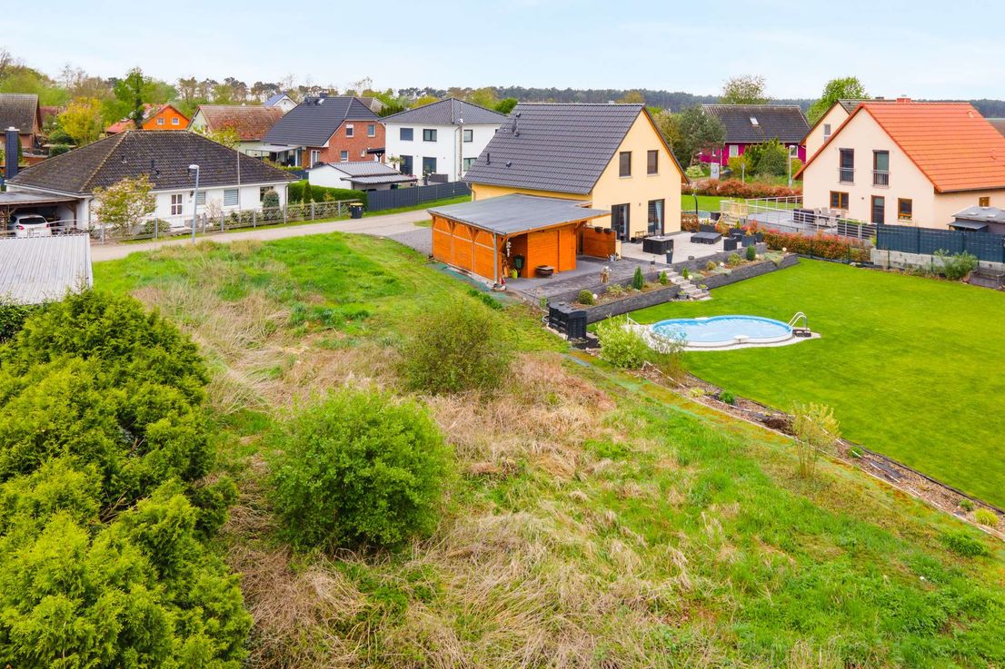 Für Bungalow, EFH oder Stadtvilla: Bauträgerfreies & erschlossenes ...