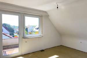 Wohnen, Arbeiten, Vermieten: Vielseitiges Zweifamilienhaus mit Garten und Garage – Die vollständige Adresse der Immobilie erhältst du vom Anbieter., 72658 Bempflingen – Vorschaubild 20