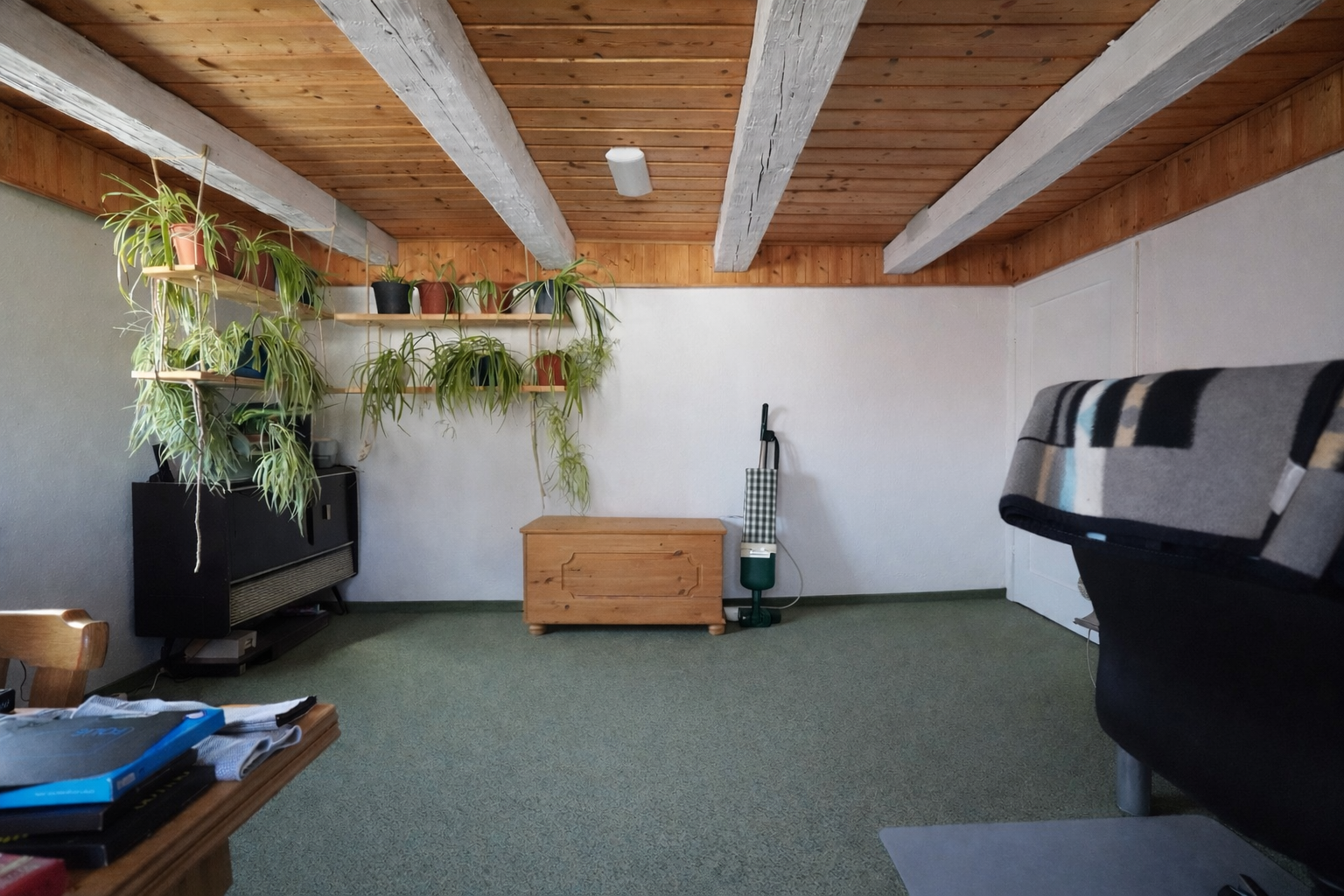 Immobilie in Penzing - Schönes Haus mit viel Platz - und großzügigem Grundstück - Bild 0