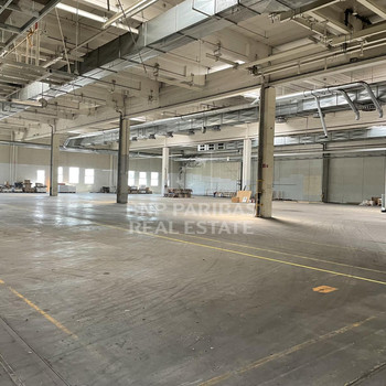 PRODUKTION-/LAGERHALLE MIT BÜROTEIL