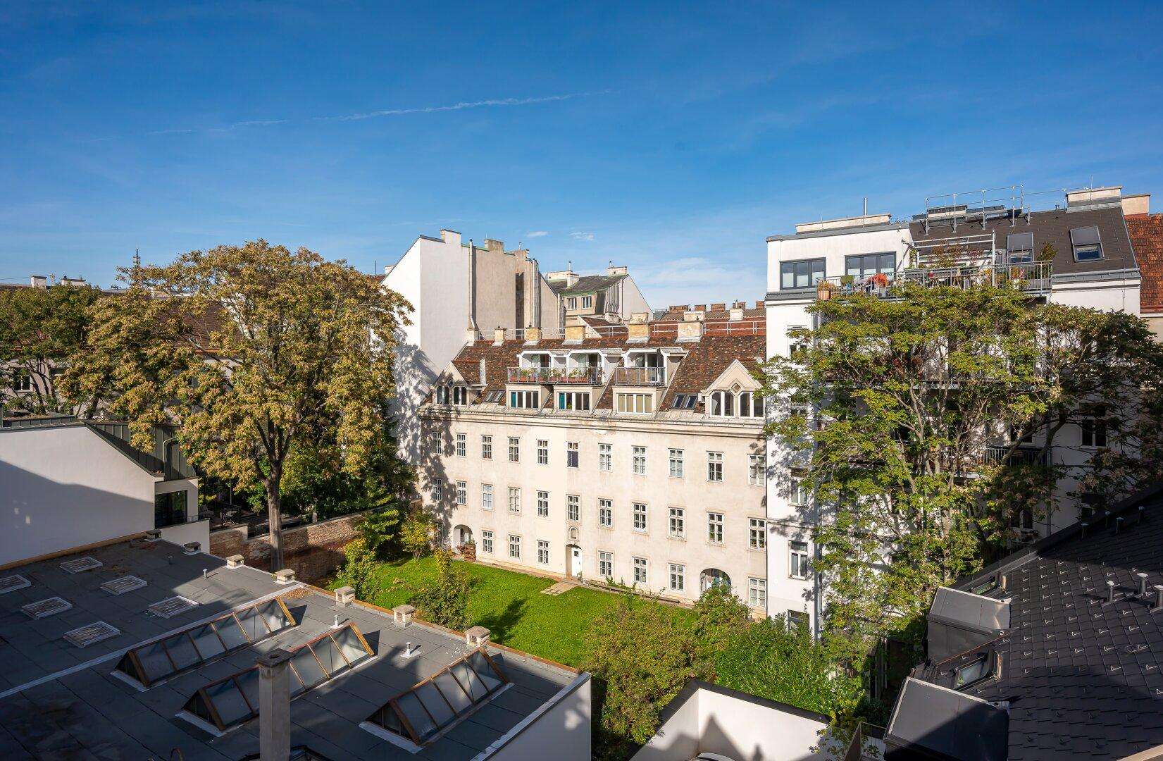 Zum Genießen! idyllischer 2-Zimmer Wohntraum im Innenhof mit Weitblick