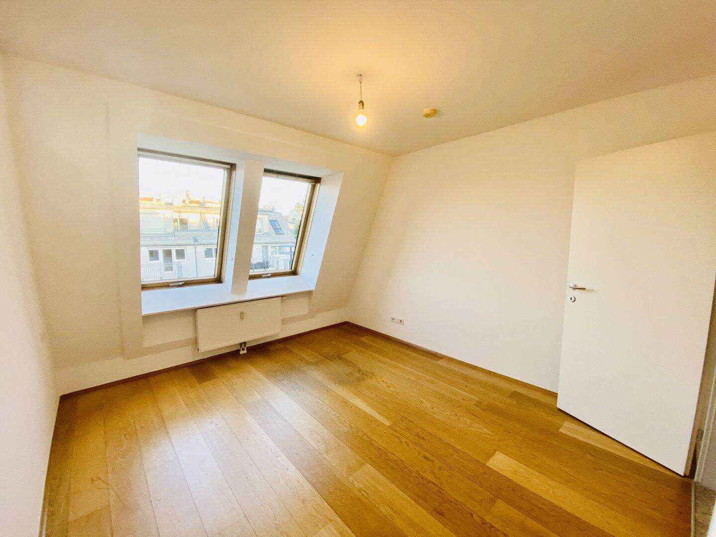 Top-Angebot! 4-Zimmer DG-Neubauwohnung inkl. Loggia, Terrasse und Garagenstellplatz!!