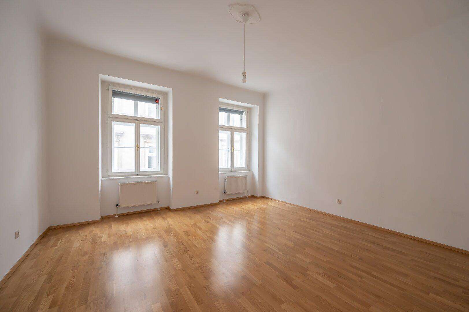 ++BFG4++ Gepflegte 1-Zimmer Wohnung, perfekte Lage, toller Altbau!