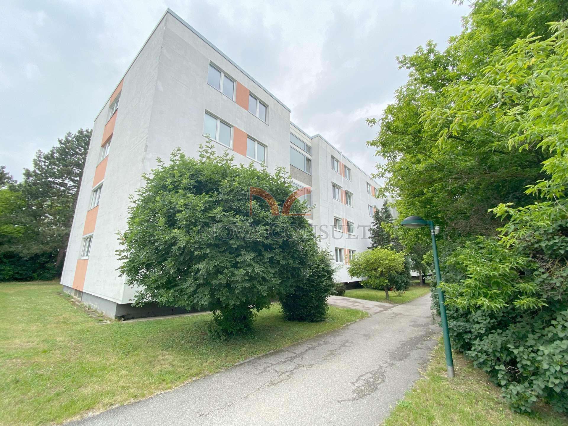 Luxuriös ausgestattete 3-4 Zimmerwohnung mit 97m² Wohnfläche