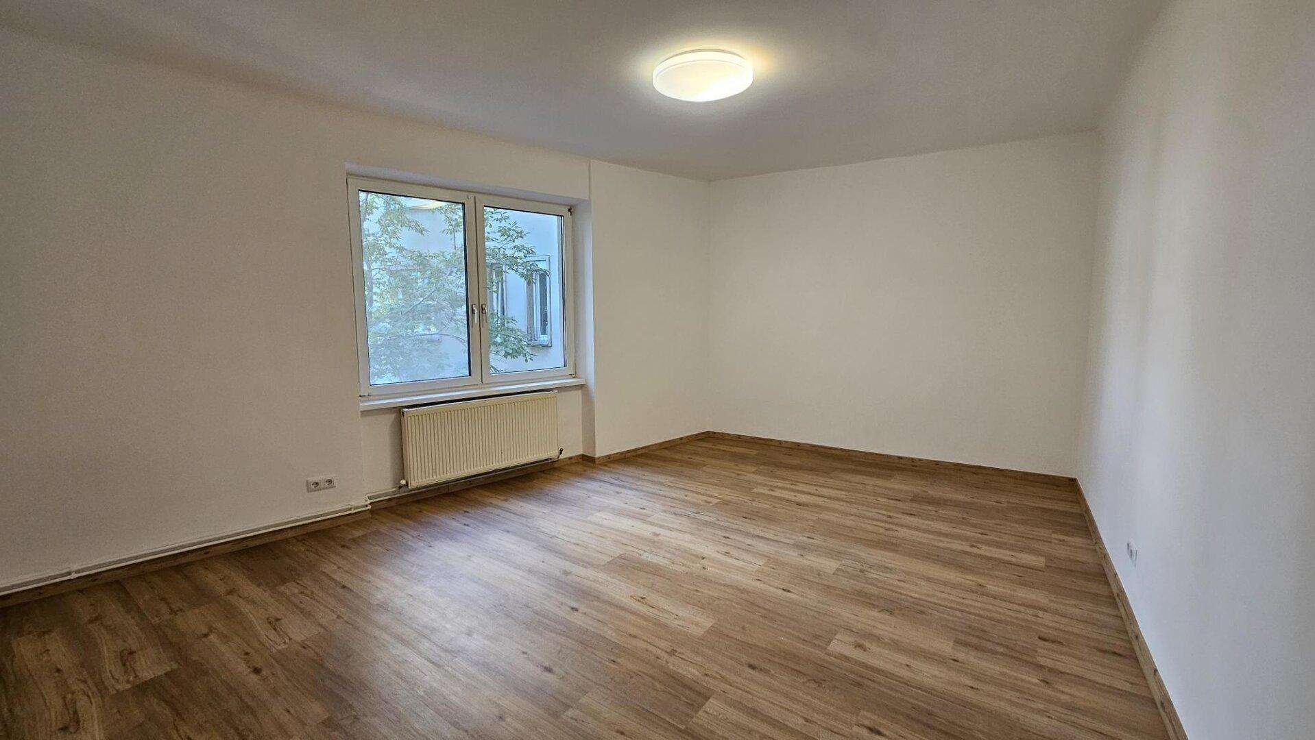 Liebe Kleinwohnung, 41m2, teilweise neu saniert, Grünruhelage!