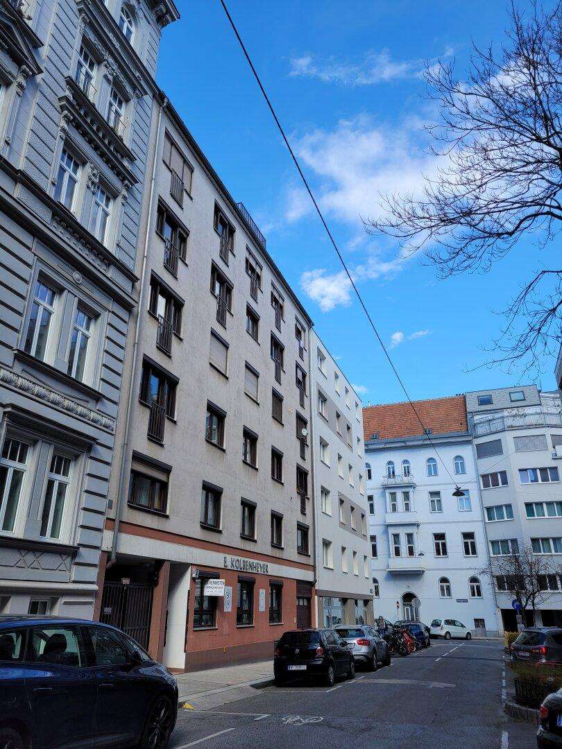 Möbliertes Apartment in BESTLAGE nahe NASCHMARKT, unweit UNI Wien!