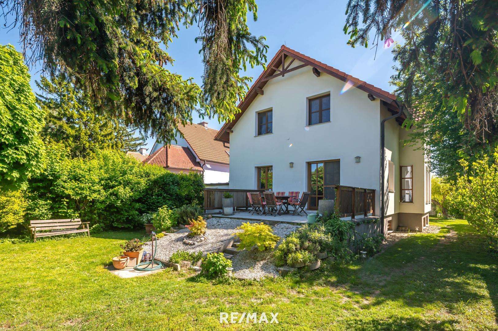 EIGENGRUND - 6 ZIMMER - MÜHLWASSER UND LOBAU - WOHLFÜHL-HAUS - SEHR GUTER ZUSTAND - BADEVERGNÜGEN