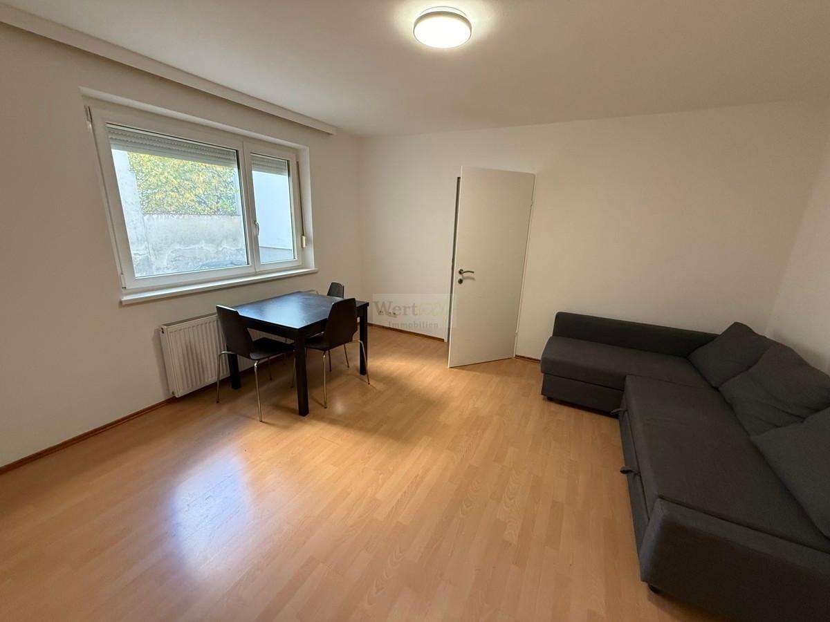 Helle, gut aufgeteilte 2-Zimmer Wohnung Nähe Mariahilfer Straße und Naschmarkt zu vermieten!