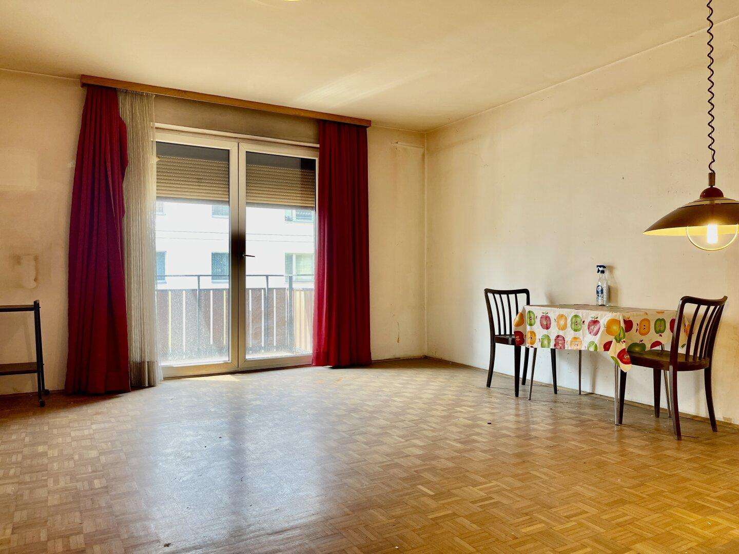 2 ZIMMER NEUBAU EIGENTUMSWOHNUNG - SANIERUNGSBEDÜRFTIG