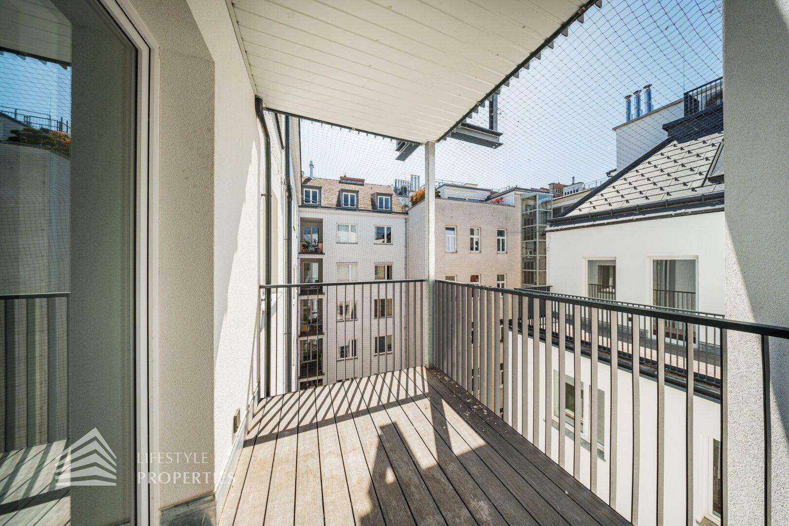 Wunderschöne 4-Zimmer Wohnung mit Balkon, Nähe Hauptbahnhof!