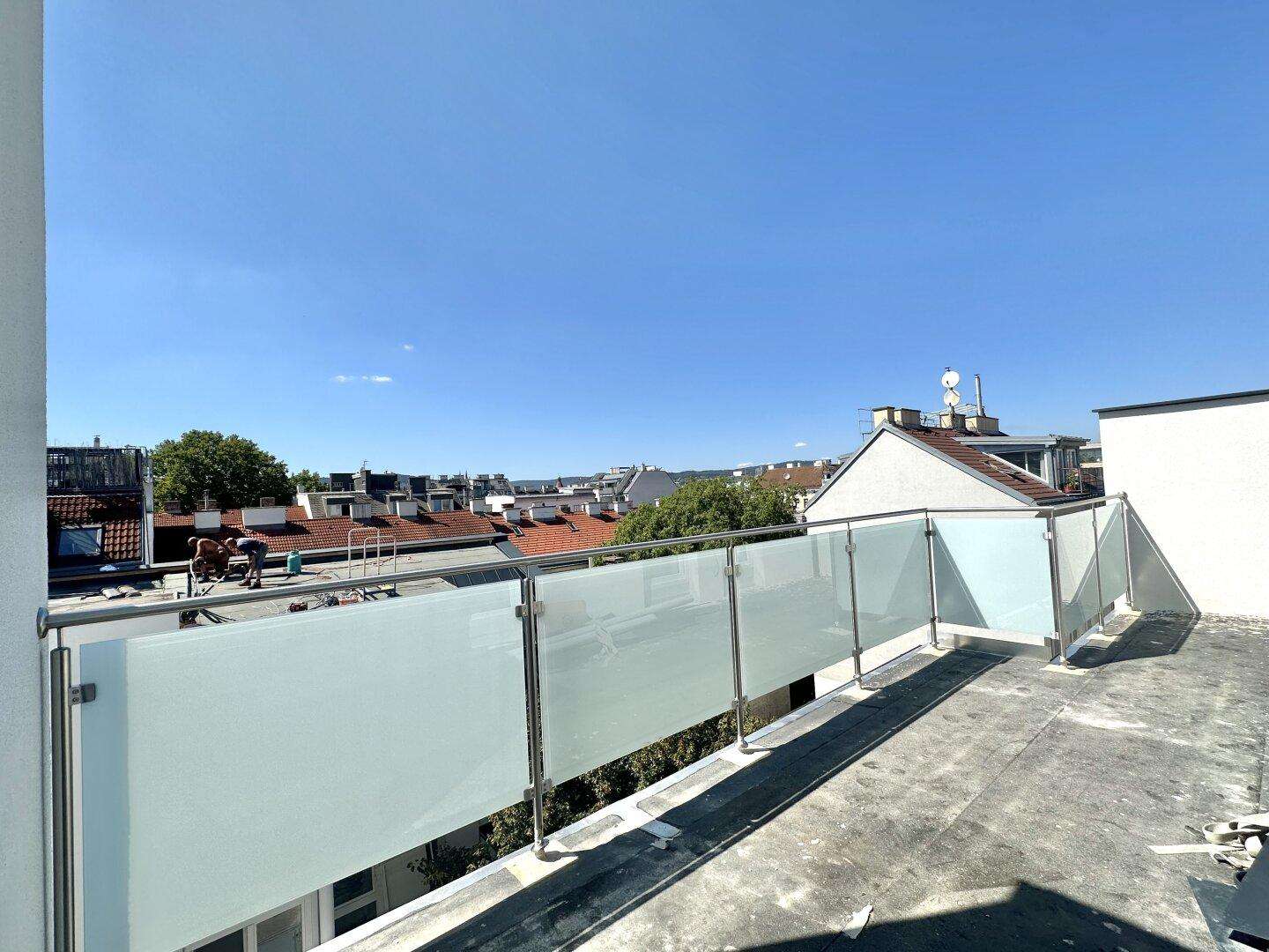 Purer Penthouse Luxus - Wohnung inkl. ca. 30,95 m² Außenfläche I Badewanne und Dusche