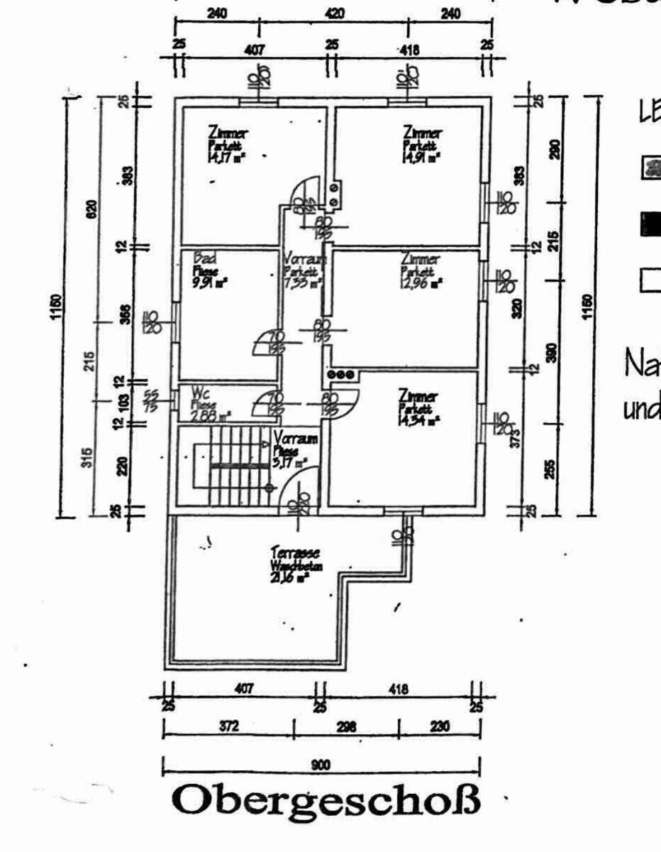 Grundriss des Obergeschosses mit mehreren Zimmern, Bad und WC.