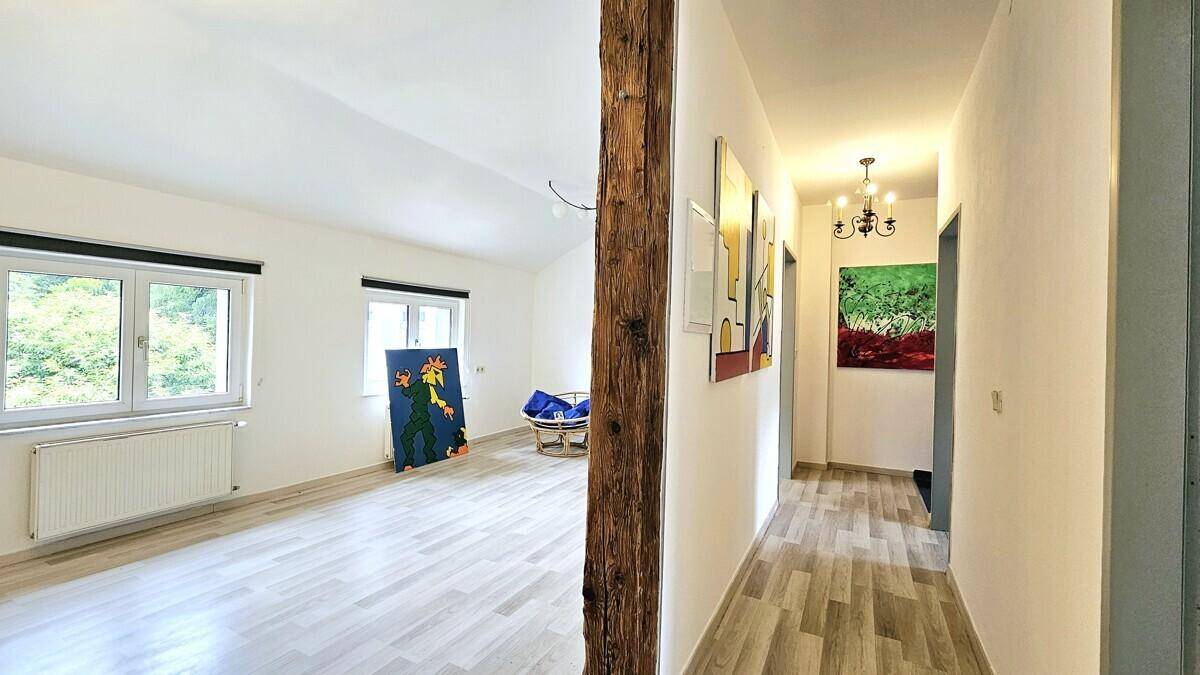 Charmante Maisonette-Wohnung mit 4 Schlafzimmern – ideal für Familien oder Studenten-WG - FH Nähe - Ansicht 2
