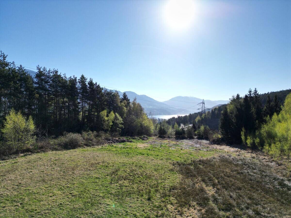 Baugrundstück in Traumlage am Sonnenplateau mit Seeblick – am Ende einer Sackgasse - Ansicht 2