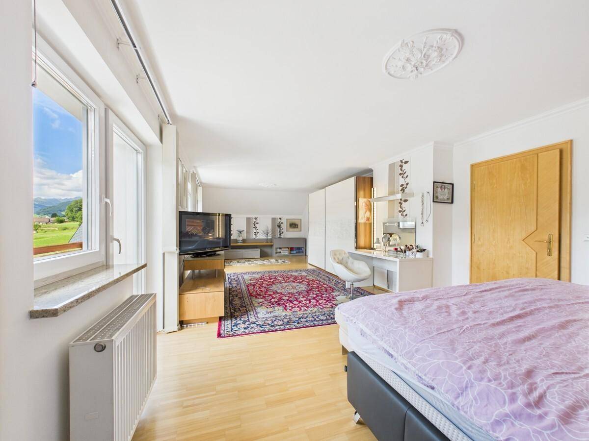 Schlafzimmer 2 OG