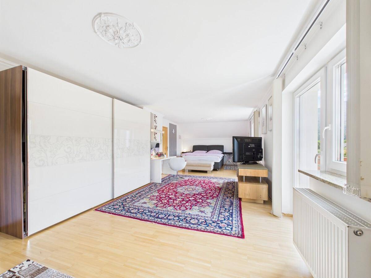 Schlafzimmer 2 OG