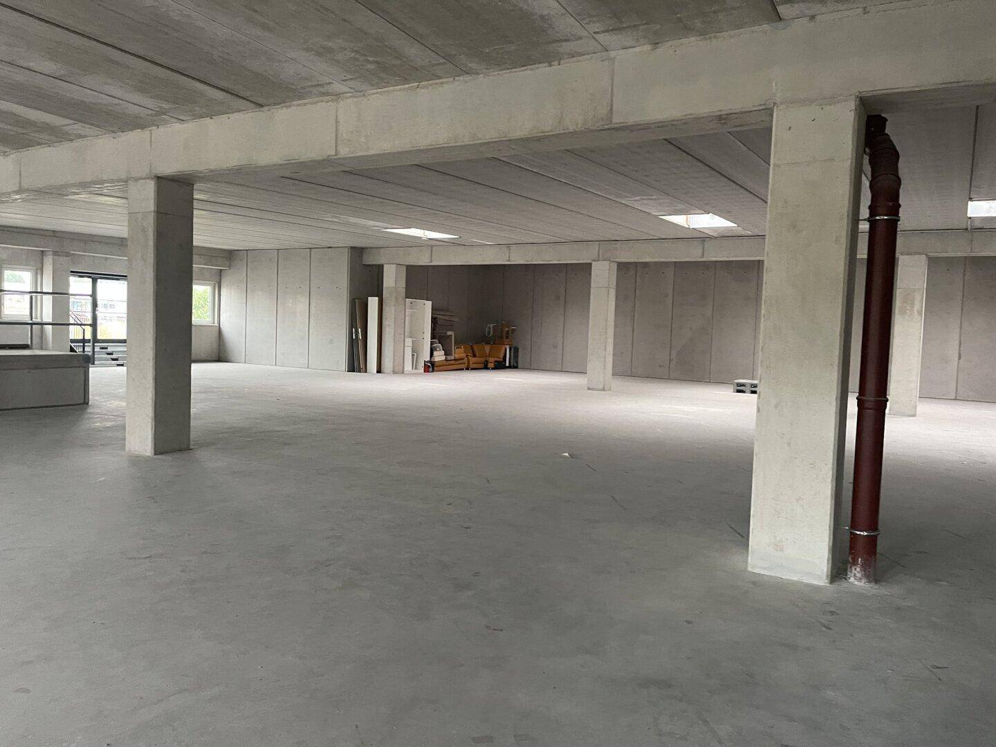 Flexible Lagerflächen in kleinen und großen Einheiten – hervorragende Infrastruktur und attraktive Konditionen – pohled 4