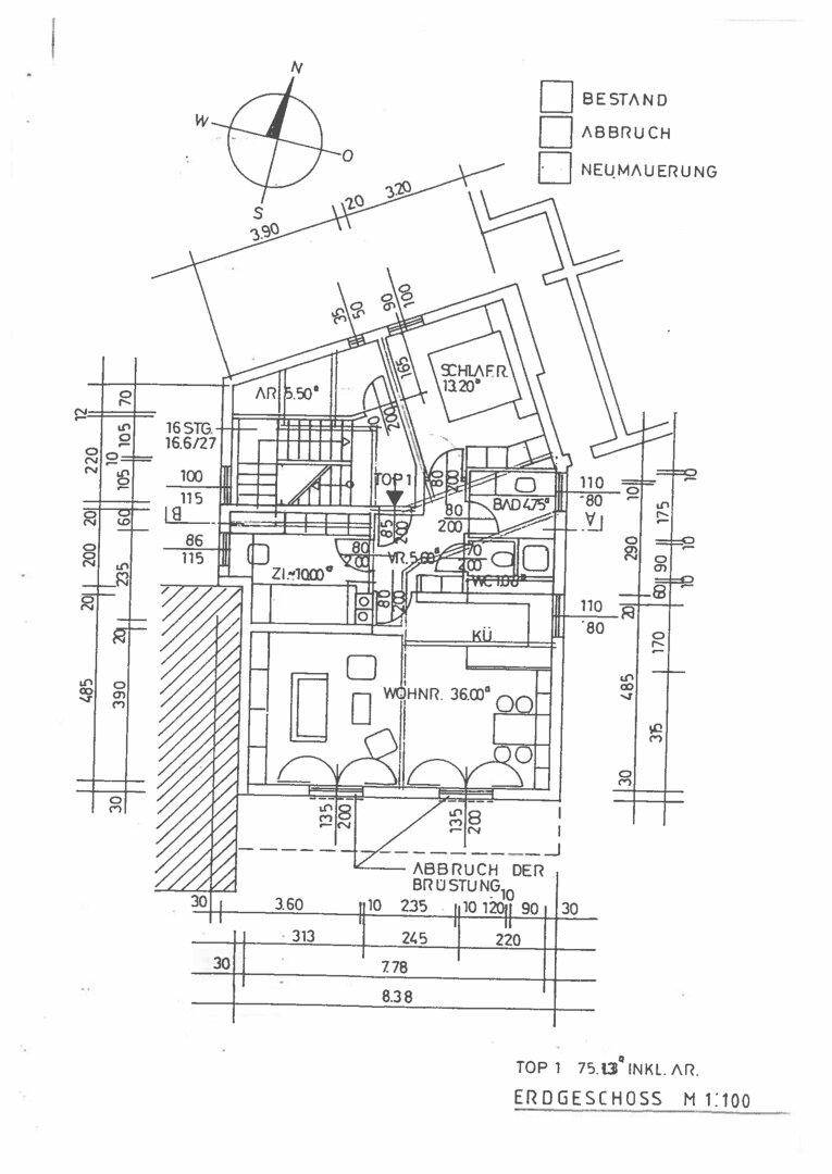 Grundriss des Erdgeschosses mit Wohnbereich, Schlafzimmer, Bad und Küche.