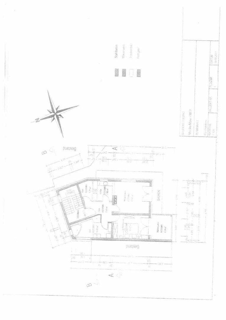 Grundriss des Obergeschosses mit Schlafzimmer, Bad, Küche und Balkon.