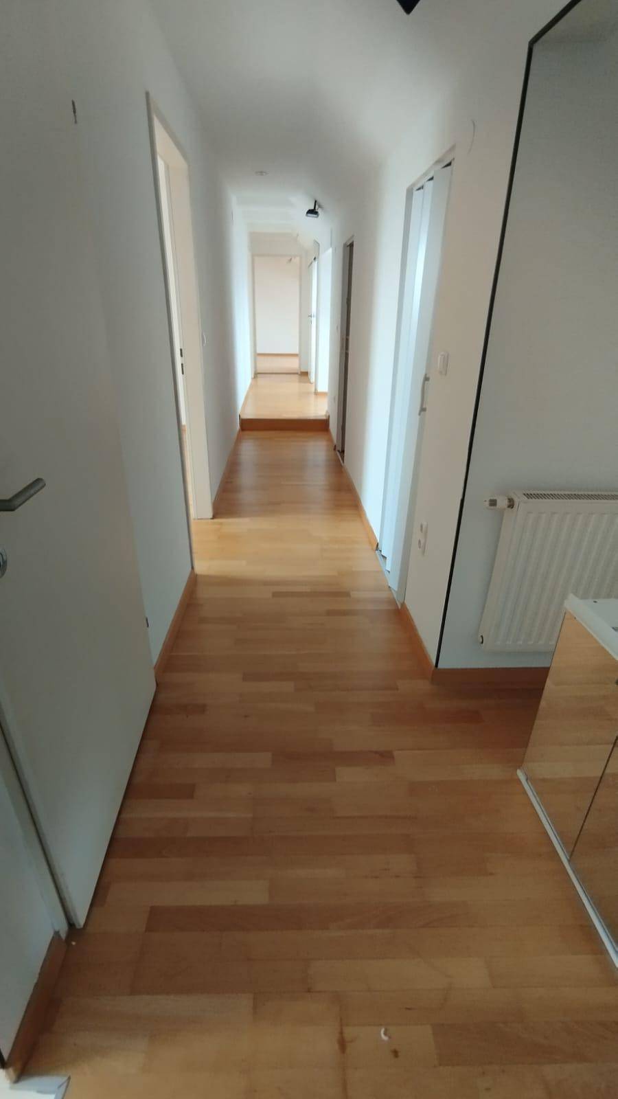 Reihenhaus zu vermieten - 128m² - Neu Saniert - Ansicht 2