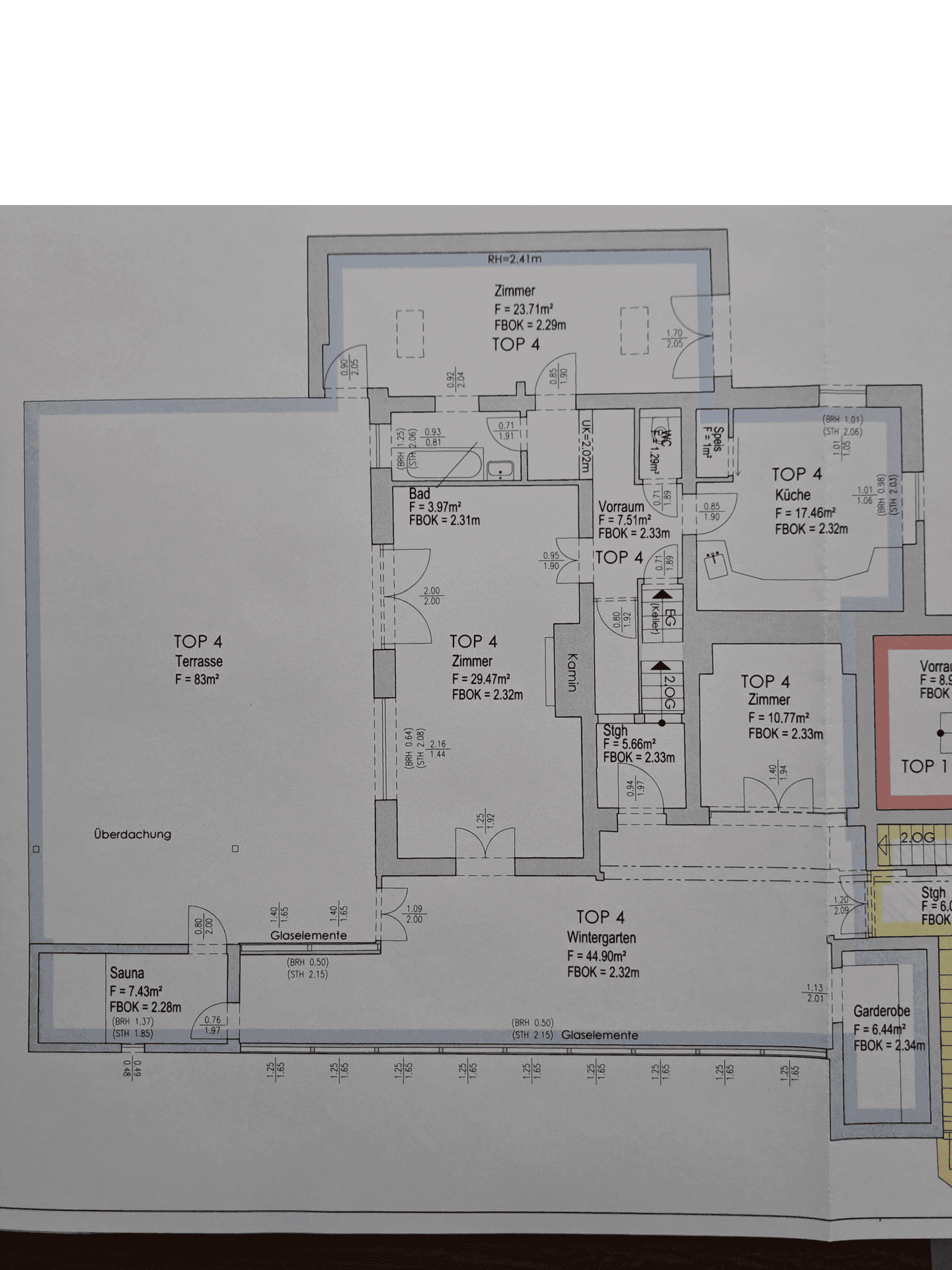 Detaillierter Grundriss der oberen Etage mit Zimmern, Bad, Küche und Wintergarten.