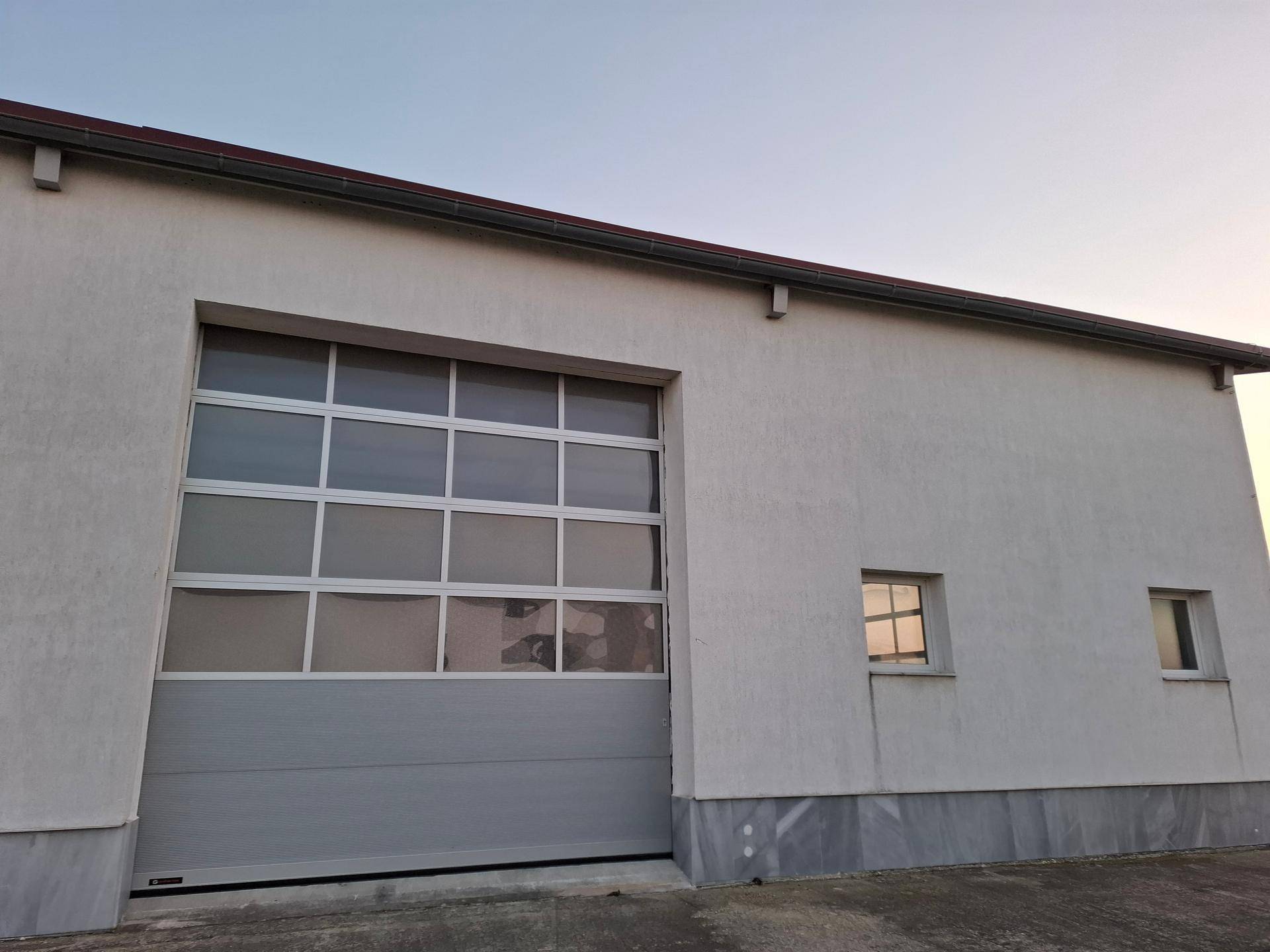 Vermietet wird in 2452 Mannersdorf, 2500m² Industriegrund mit 2 Betriebshallen. - Ansicht 4
