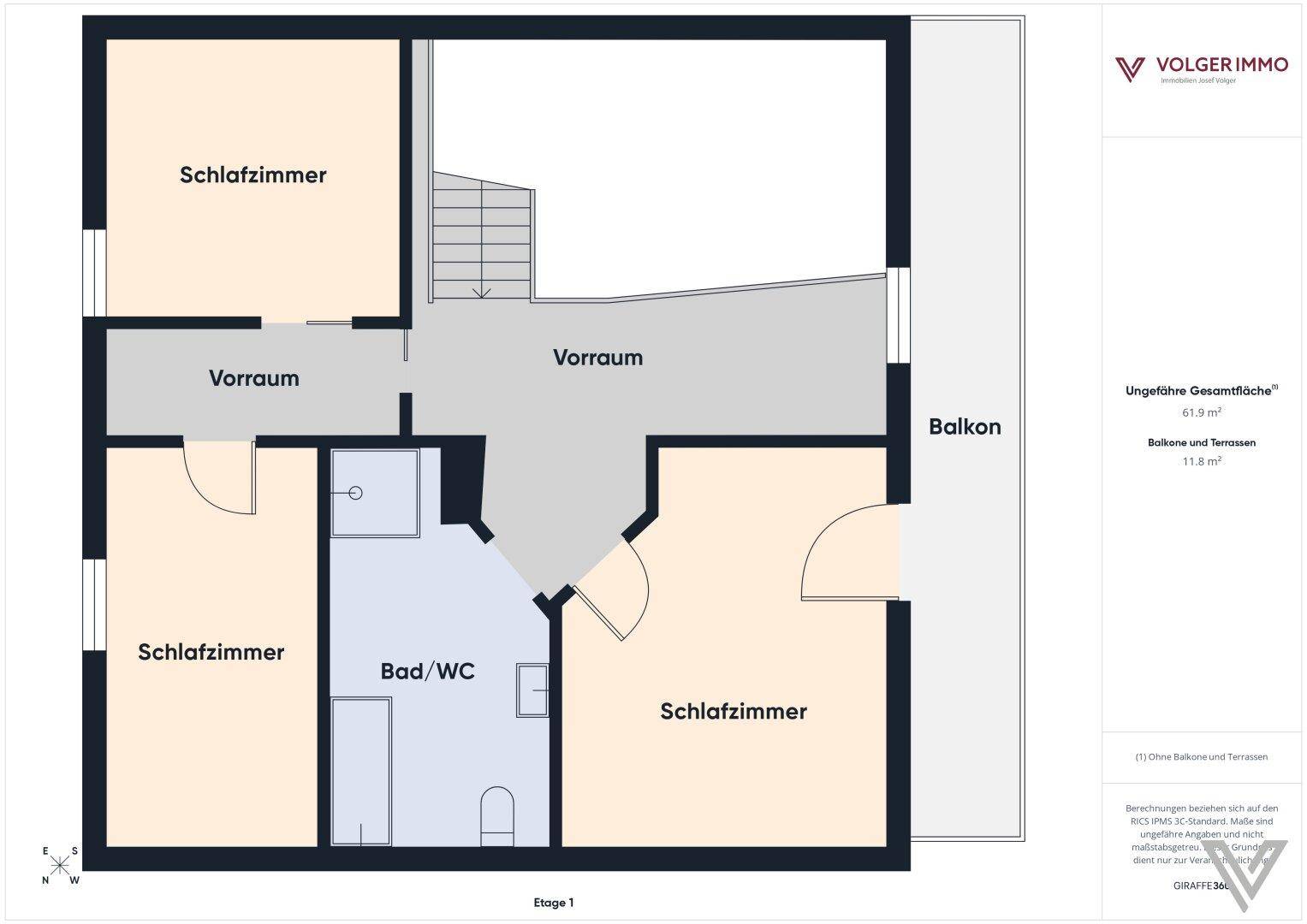 Grundriss des Obergeschosses mit drei Schlafzimmern, Bad und Balkon.