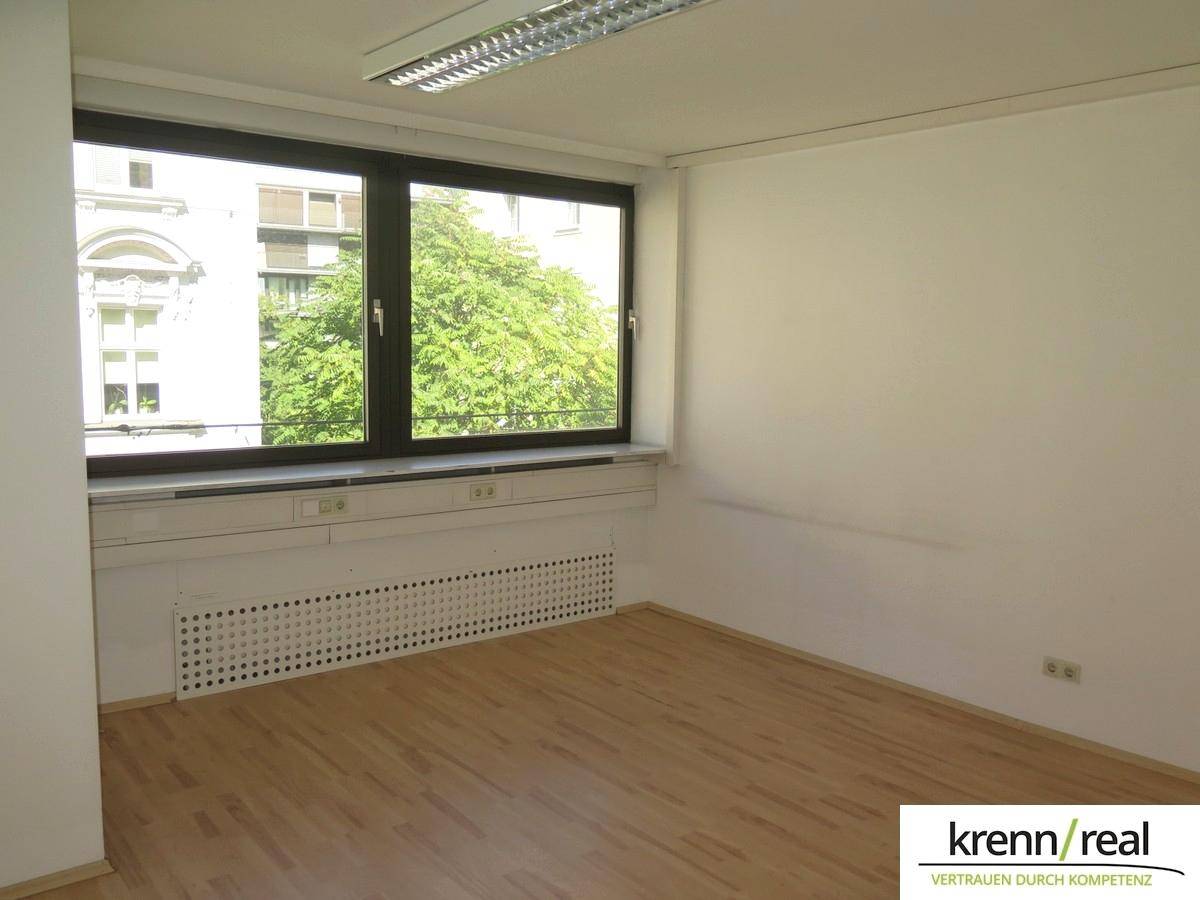 Büro 6