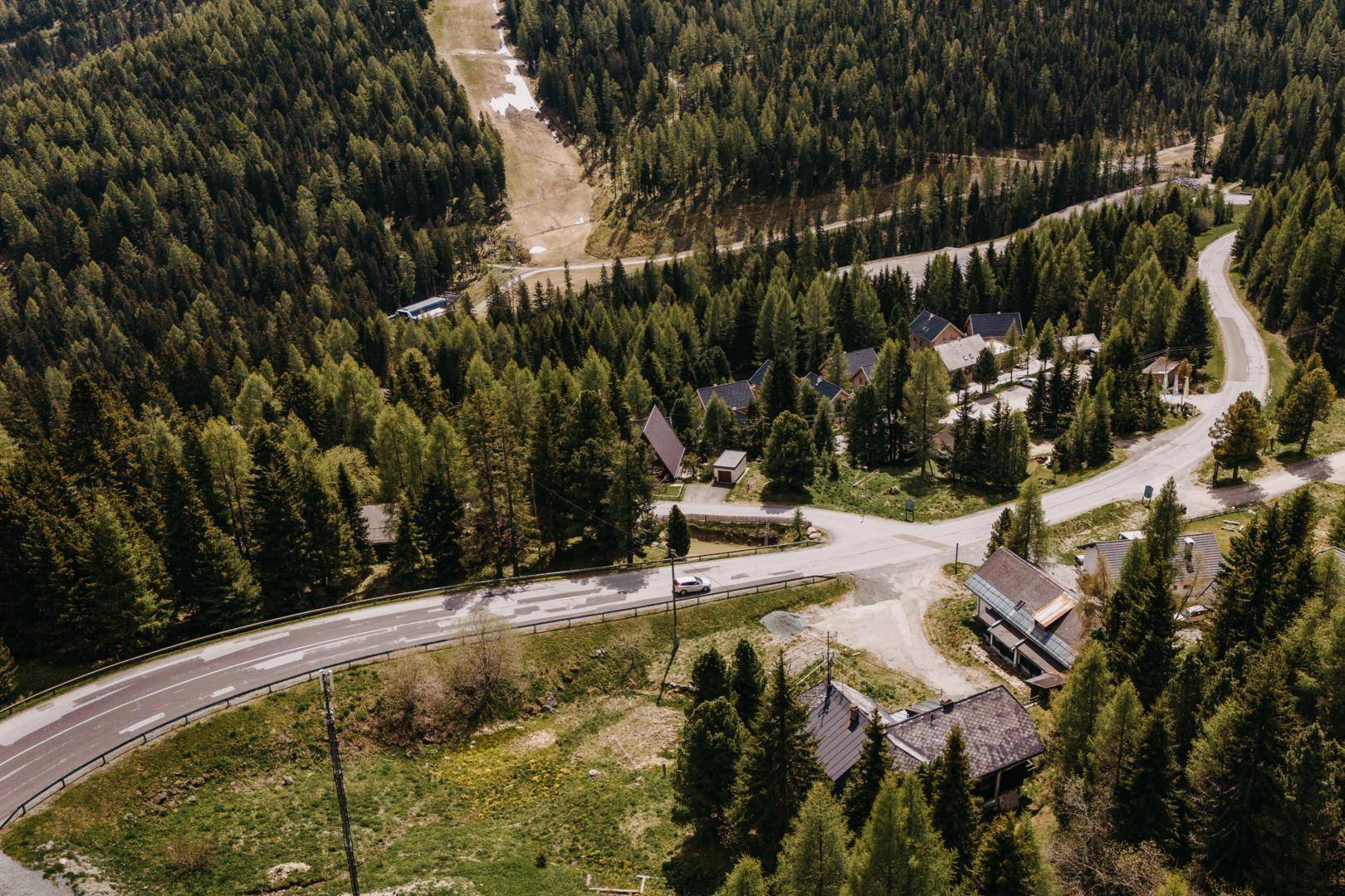 Aussicht über Badwirt weg in Richtung Zirbenbahn