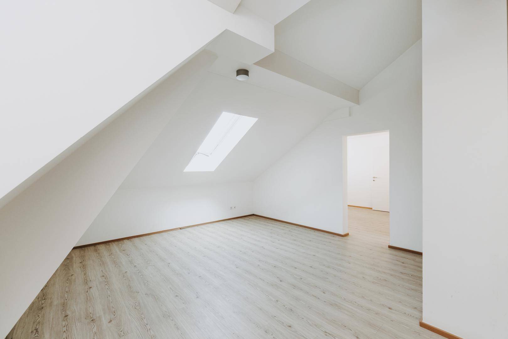 "Atelier" - Gegenseite