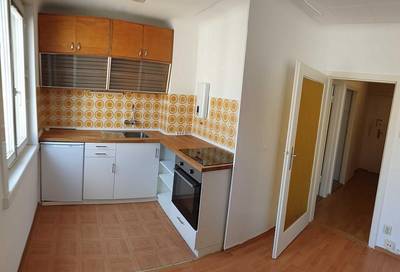 1-Zimmer-Wohnung im 6. Stock mit Lift, 35 m², Wieden, Wieden